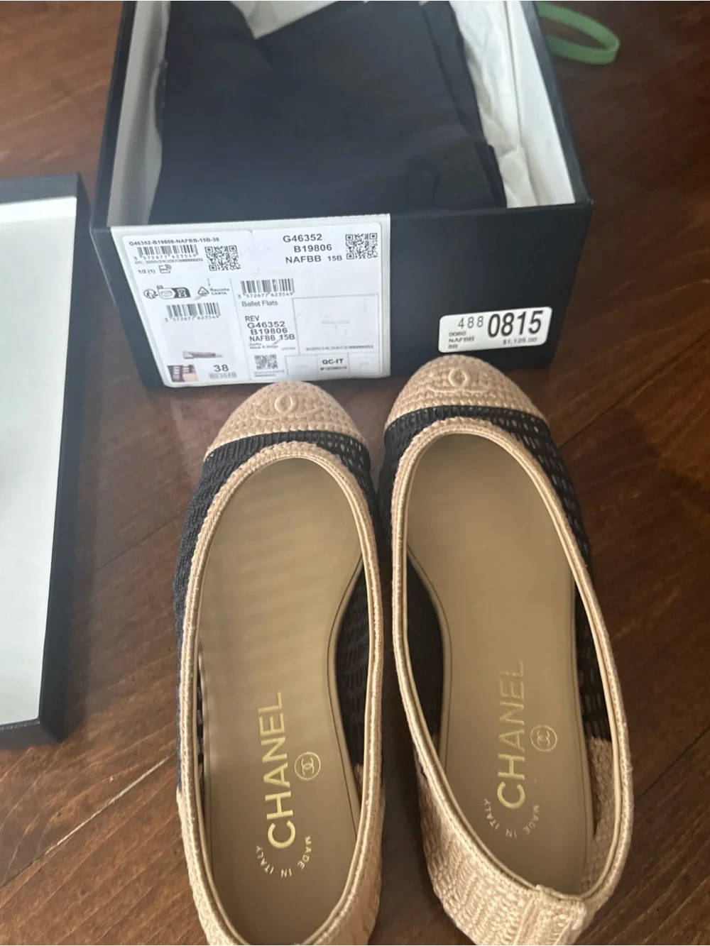 CHANEL elegant ballet